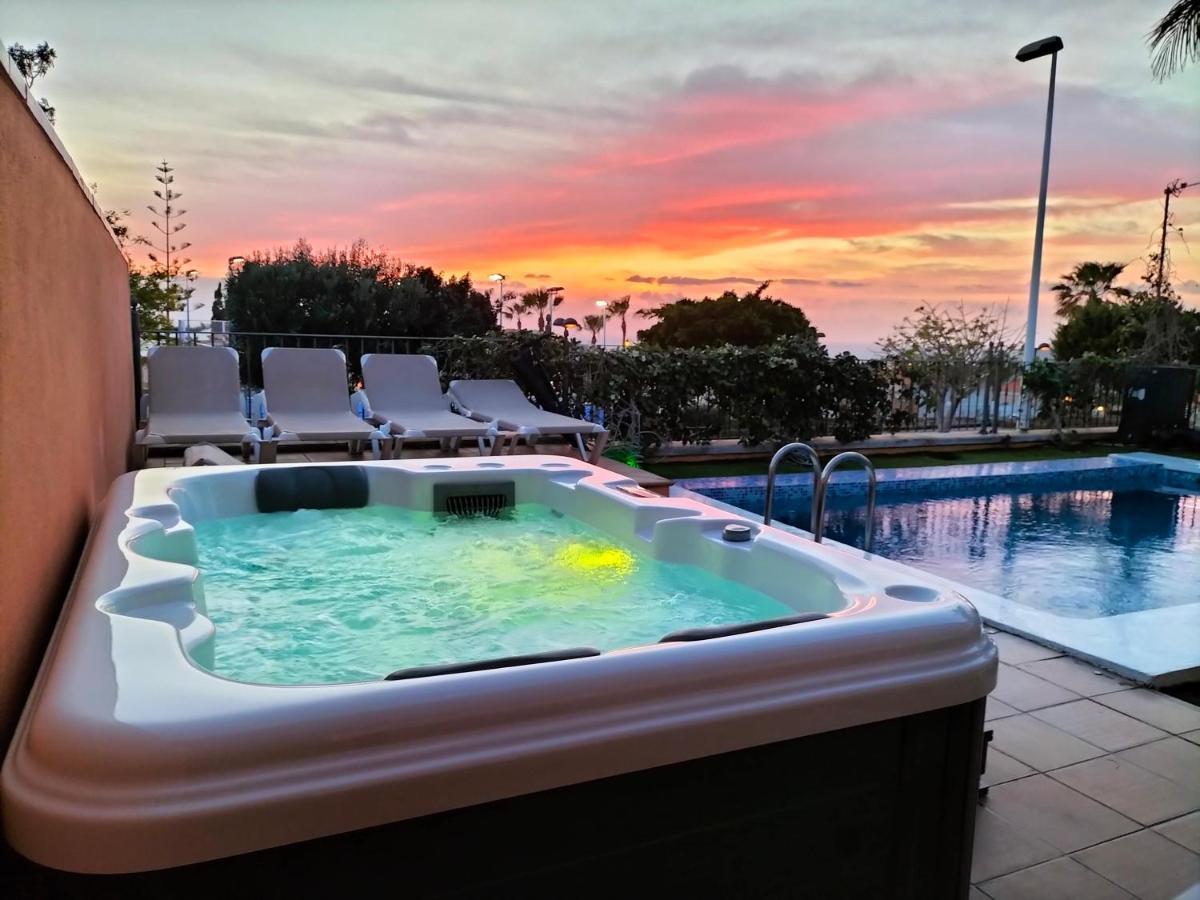 Maravillosa Villa De Lujo Con Piscina Privada Puerto de Santiago  Luaran gambar